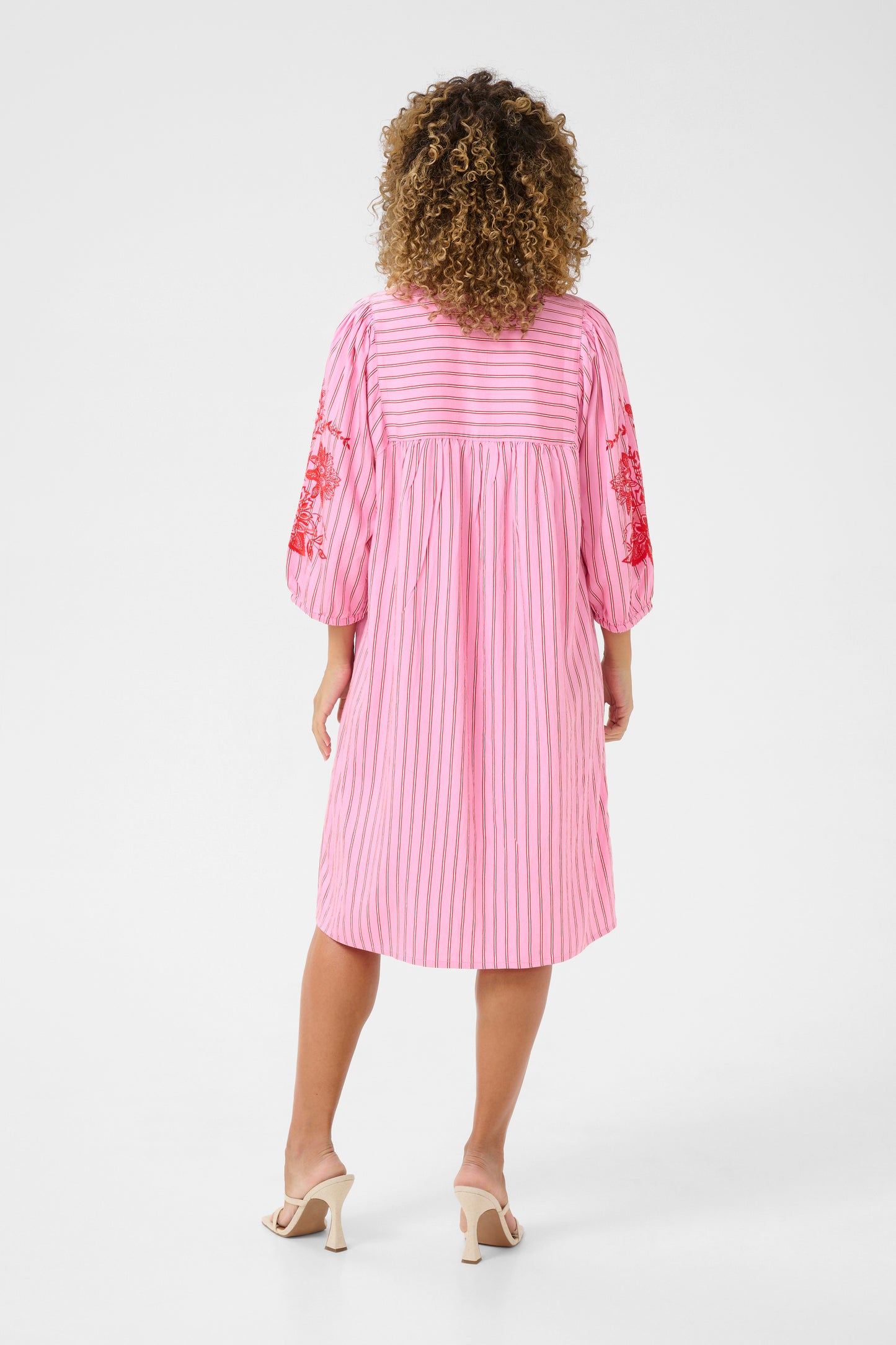 Φόρεμα μίντι