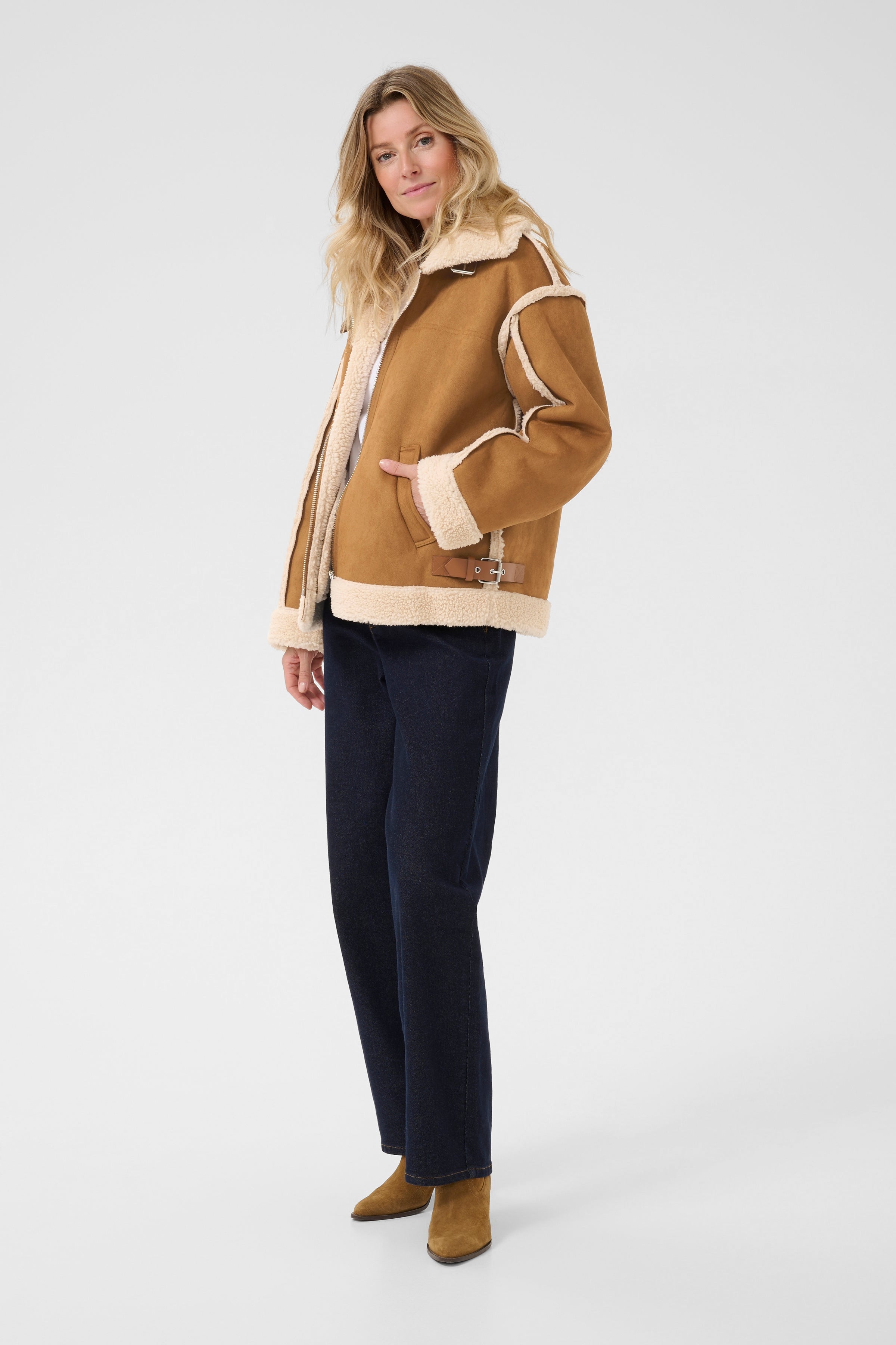 CRUma Outerwear
