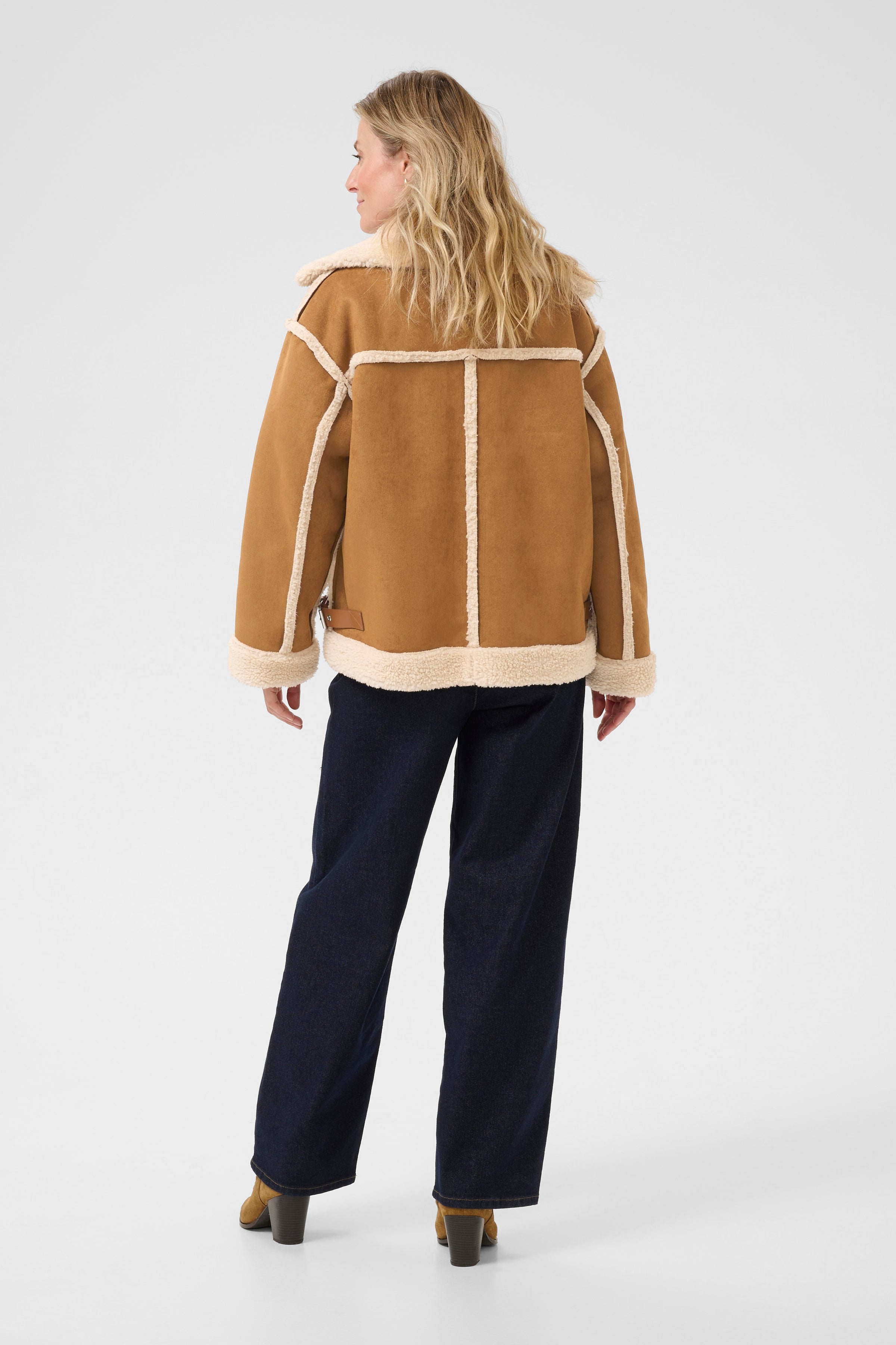 CRUma Outerwear