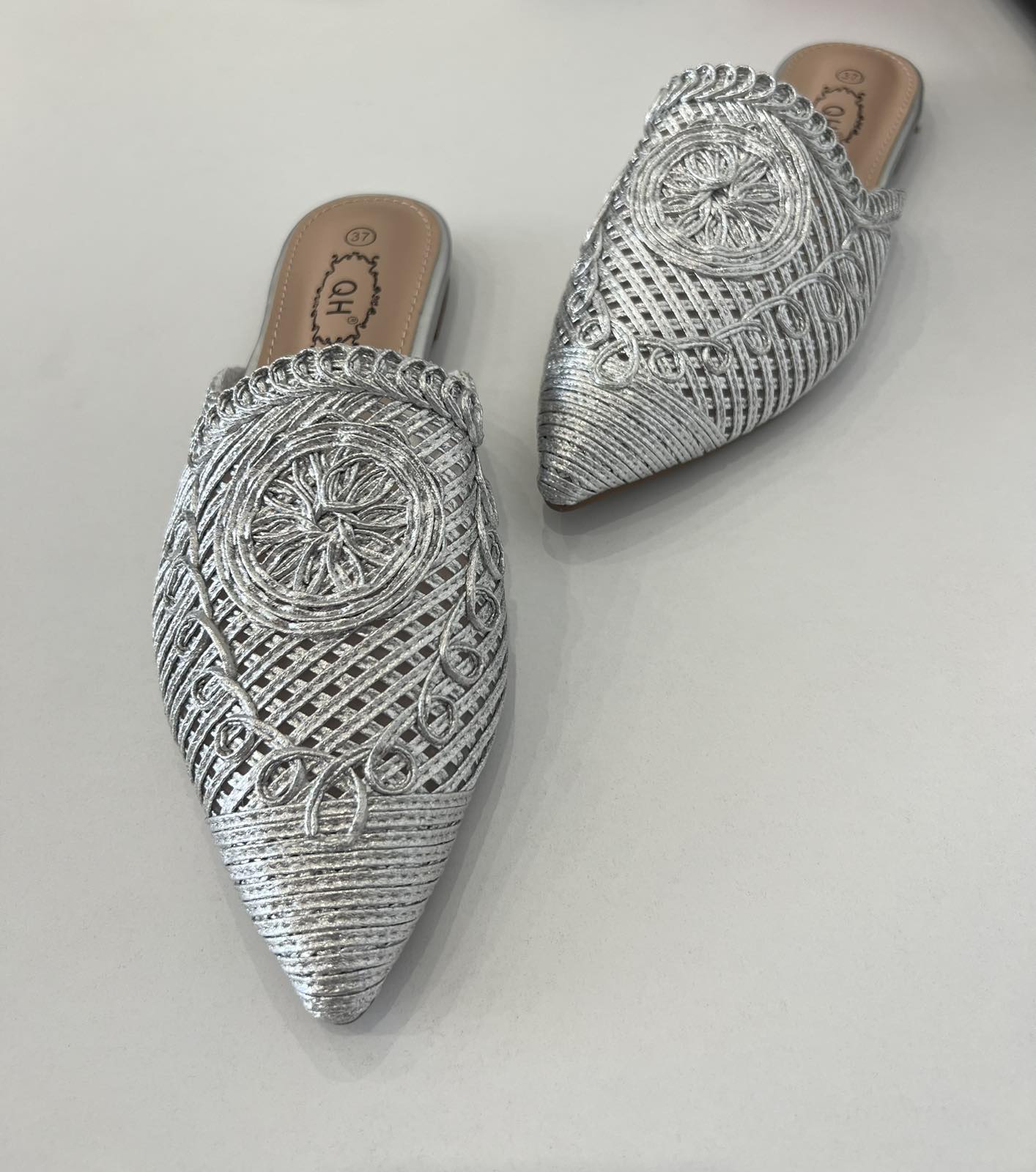 Παπούτσια MULES